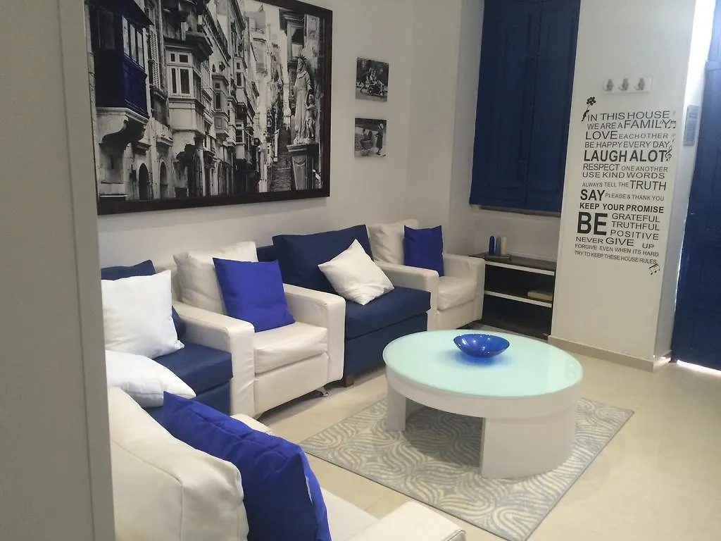 Queella Townhouse-Valletta & Sliema location